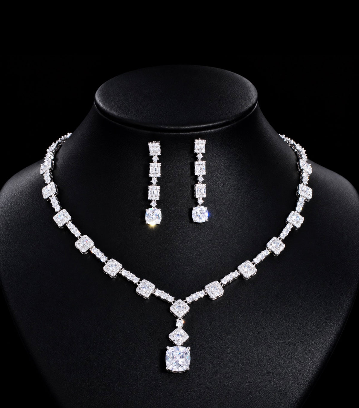NISHKI Étoile Crystal Drop Necklace & Earring Set