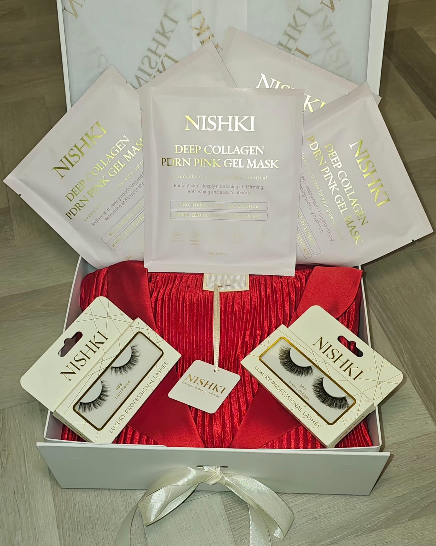 The NISHKI Lash Up Luxe Gift Set