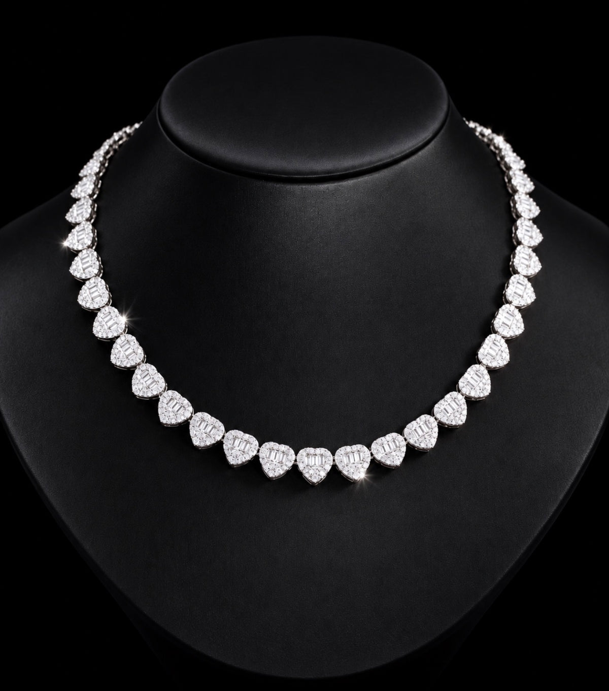 NISHKI Amour Heart Link Necklace