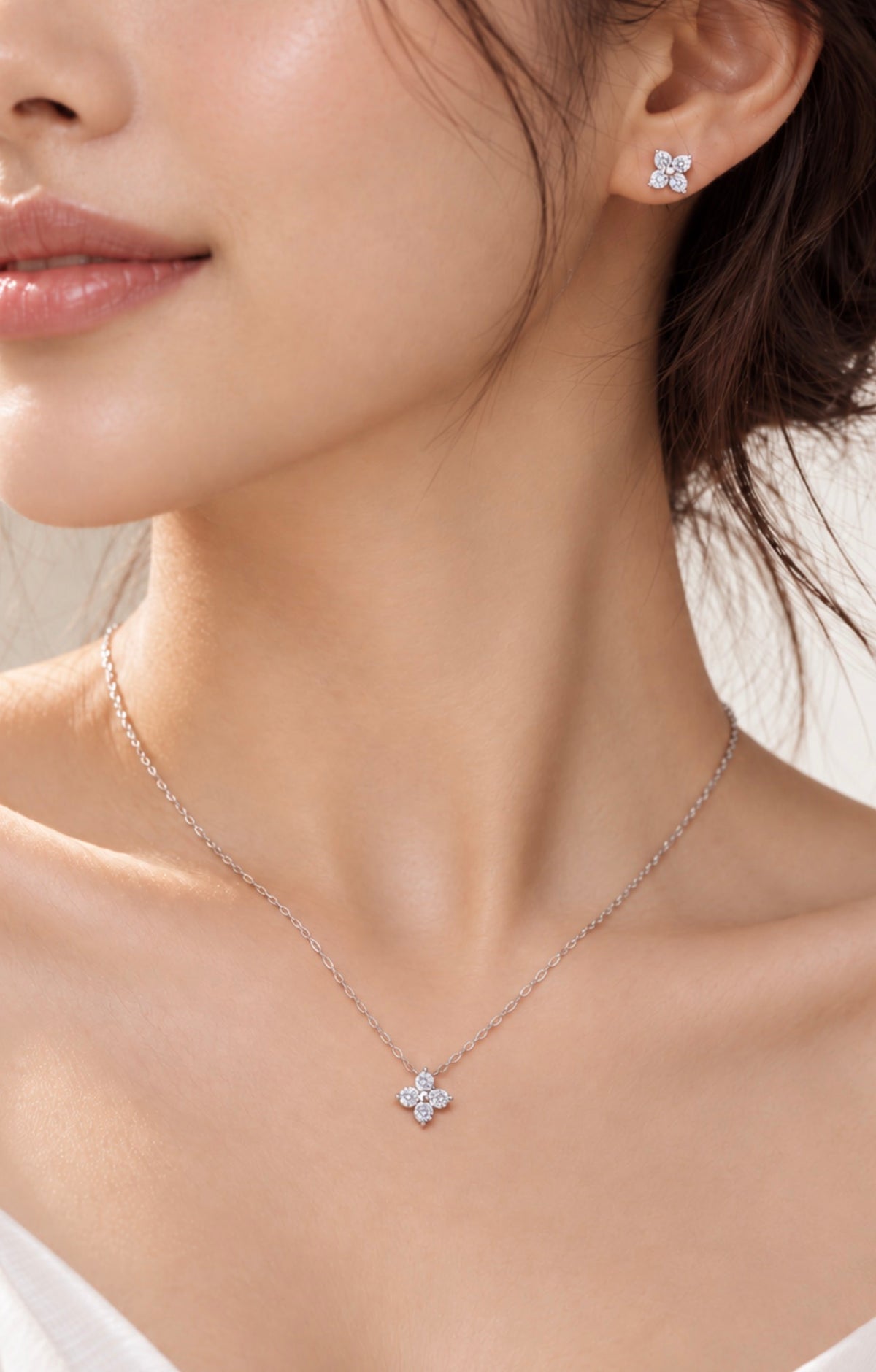 NISHKI Clover Sparkle S925 Necklace & Earring Set